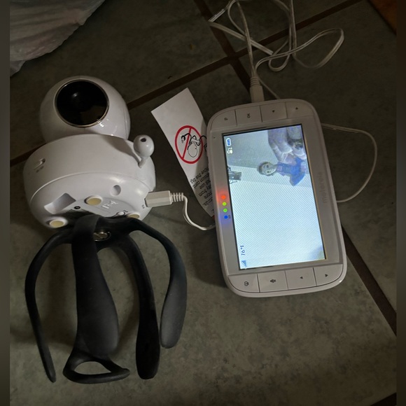 motorola MBP36XL-Portable Video Baby Monitor. Wicked fast shipping!! - Picture 1 of 4